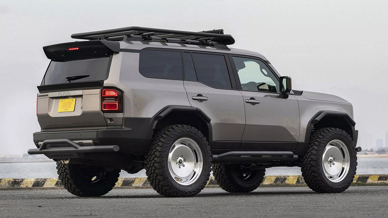 картинка Toyota Land Cruiser Prado получил 400-миллиметровый клиренс и стальной обвес. Официальной  премьеры проекта пока не было, но цена уже известна от Свежаяшина.рф
