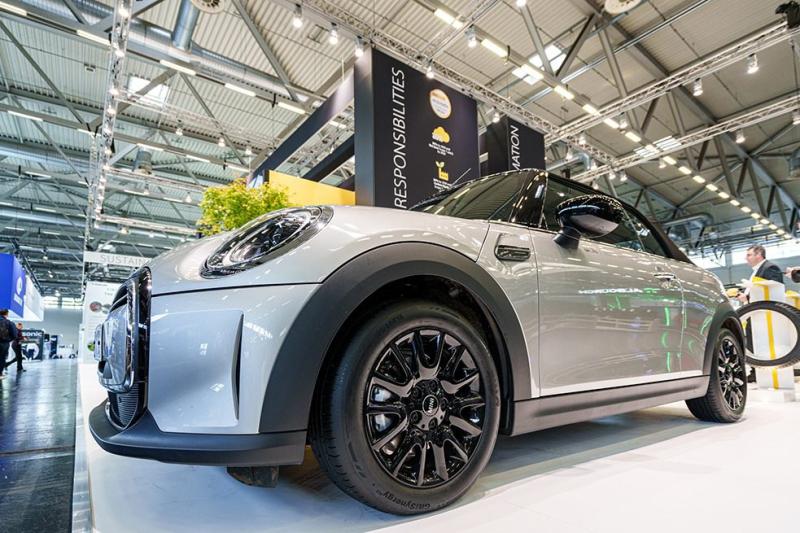 картинка Giti поставляет шины для MINI от Свежаяшина.рф
